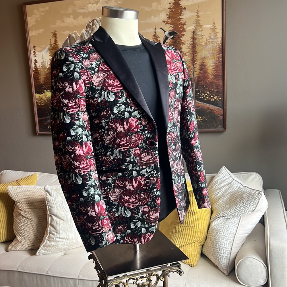 Zara Jacquard Floral Sports Jacket